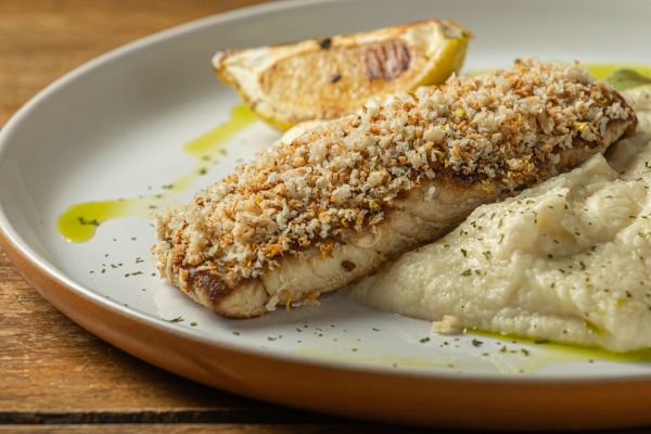 Unlocking the Secret to Delectable Baked Cod with Zesty Lemon-Parsley Crust